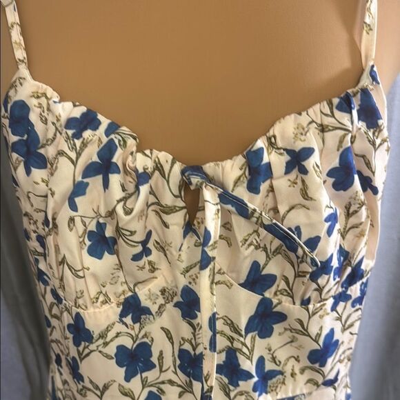 Commense Blue and Cream Floral Dress - Picture 12 of 12